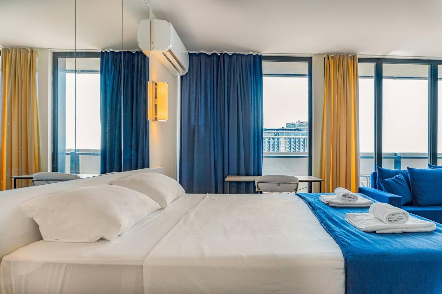 Orbi City Batumi Ξενοδοχείο Εξωτερικό φωτογραφία