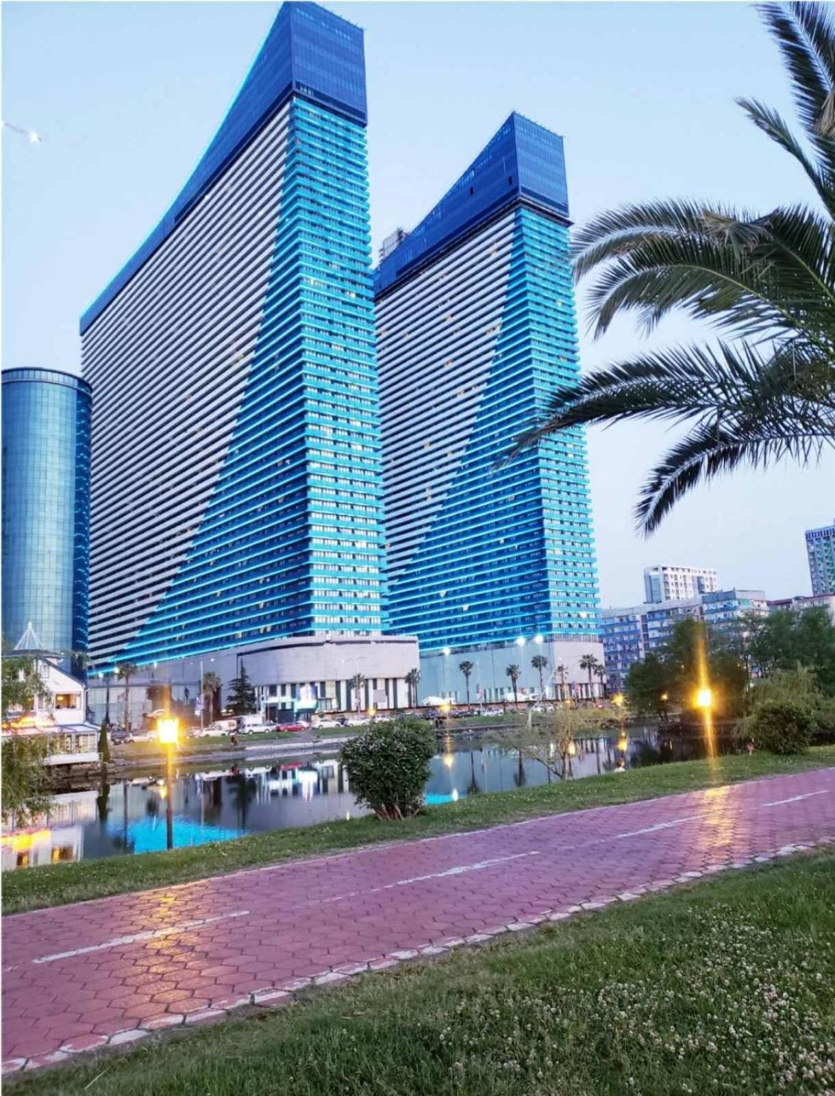 Orbi City Batumi Ξενοδοχείο Εξωτερικό φωτογραφία
